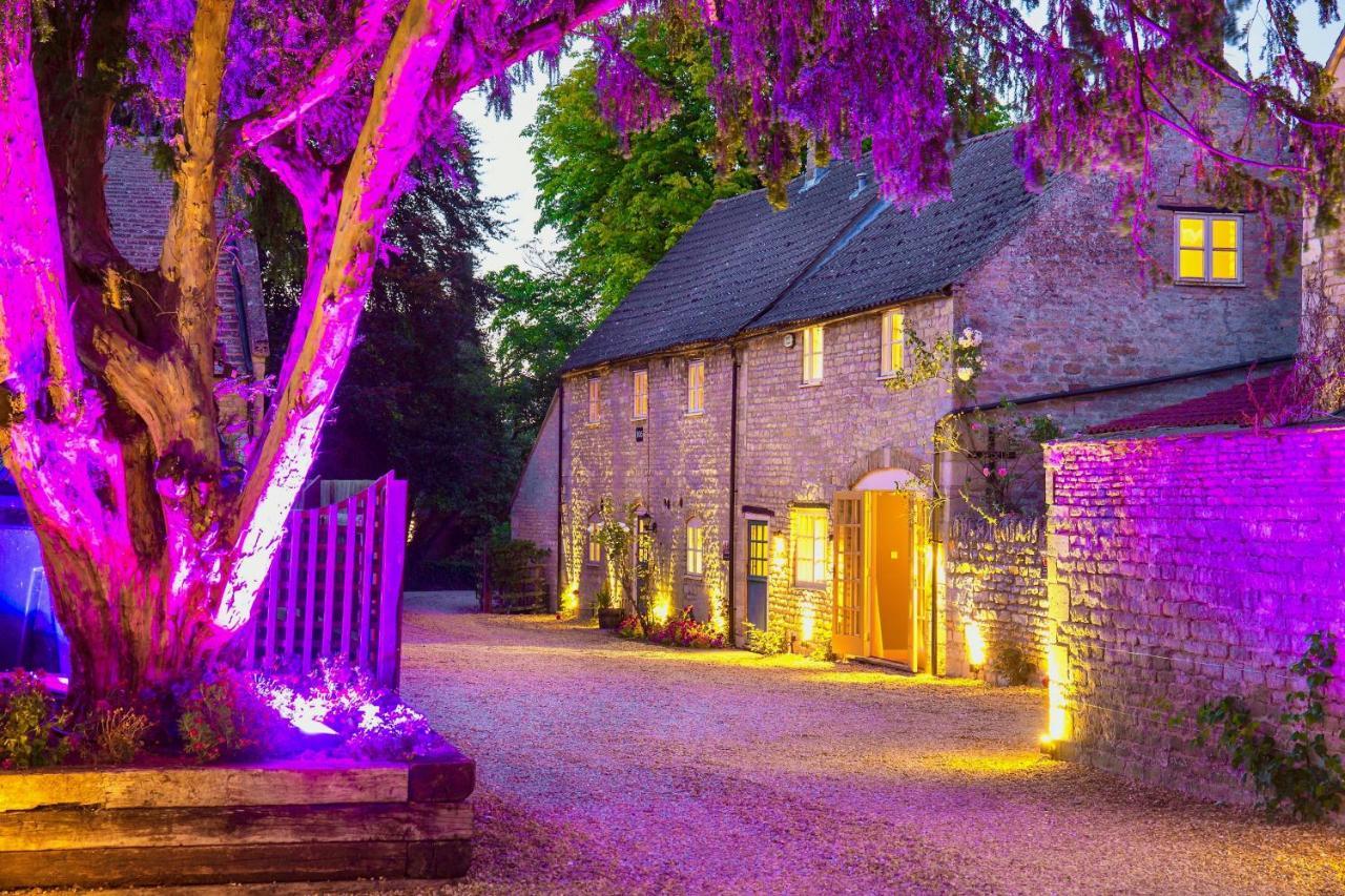 River Nene Cottages Water Newton エクステリア 写真