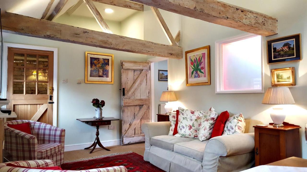 River Nene Cottages Water Newton エクステリア 写真