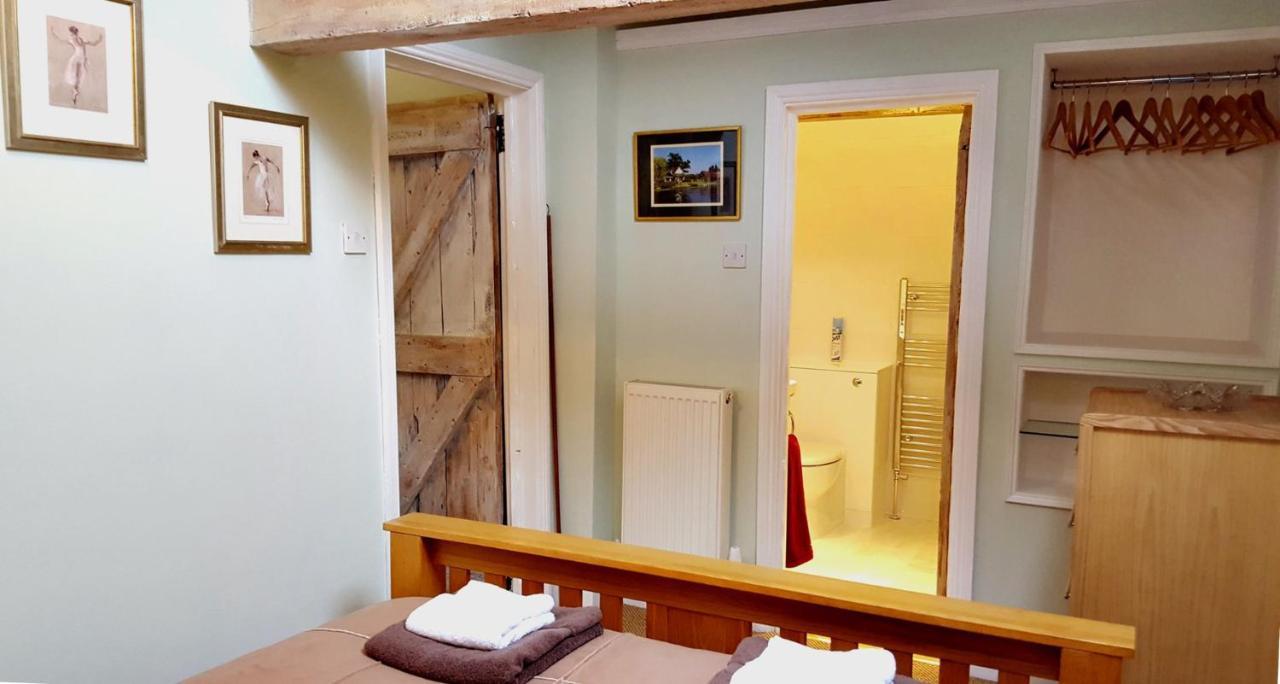River Nene Cottages Water Newton エクステリア 写真
