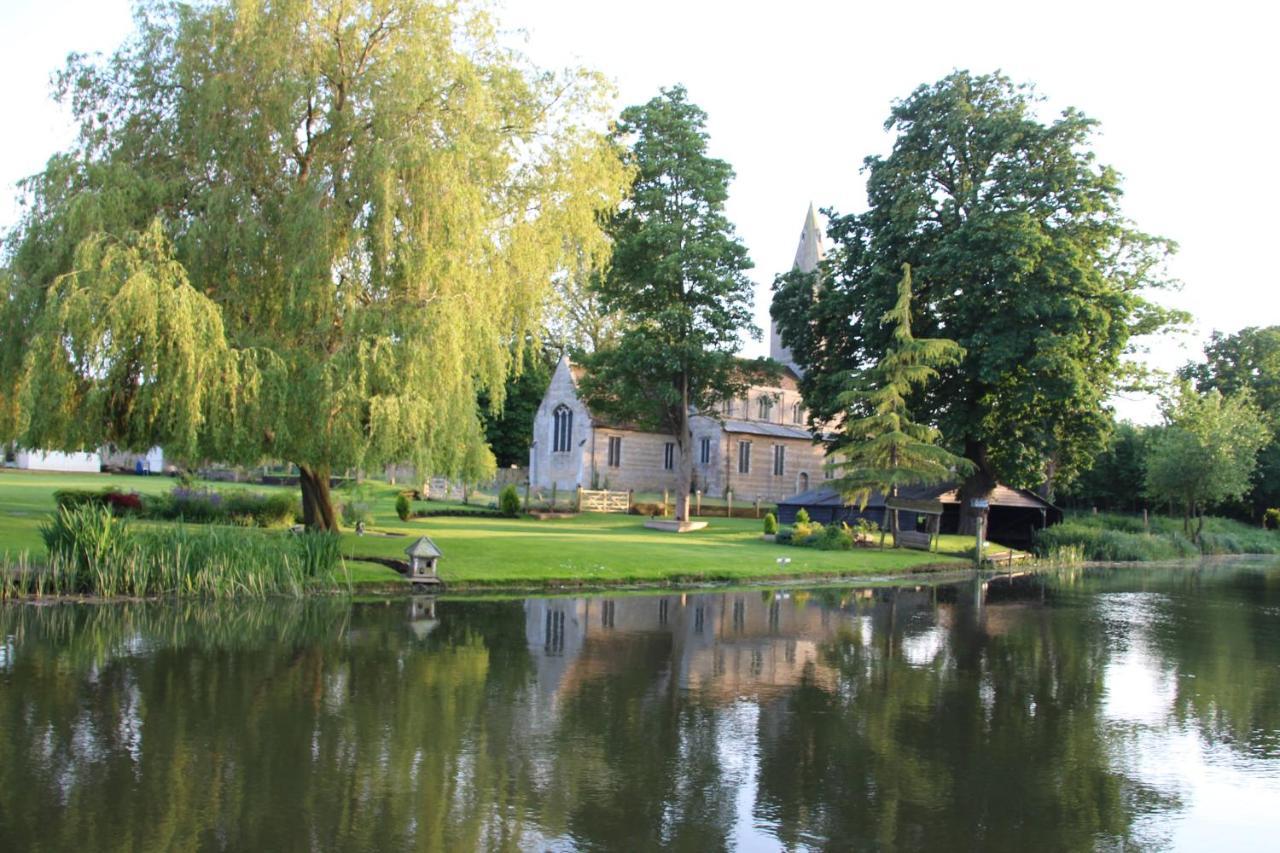 River Nene Cottages Water Newton エクステリア 写真